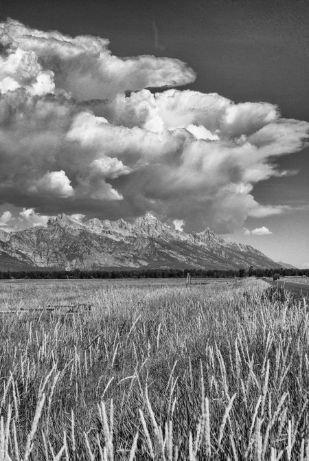 Teton Cloud Overhang B+W 2 (1 of 1)